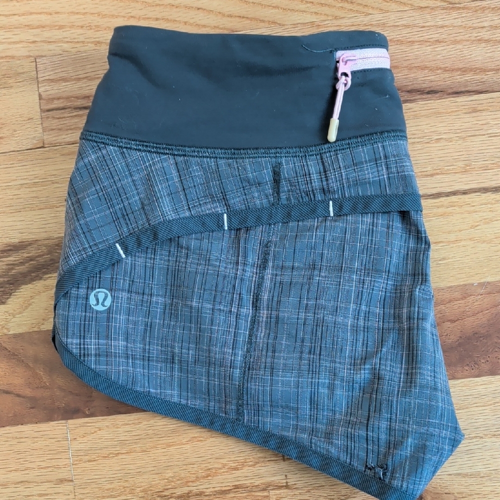 lululemon athletica Coal Shale Plaid Stripe Gray Pink Speed Short 2